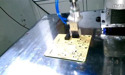 電容插件——全自動(dòng)PCBA剪腳方案